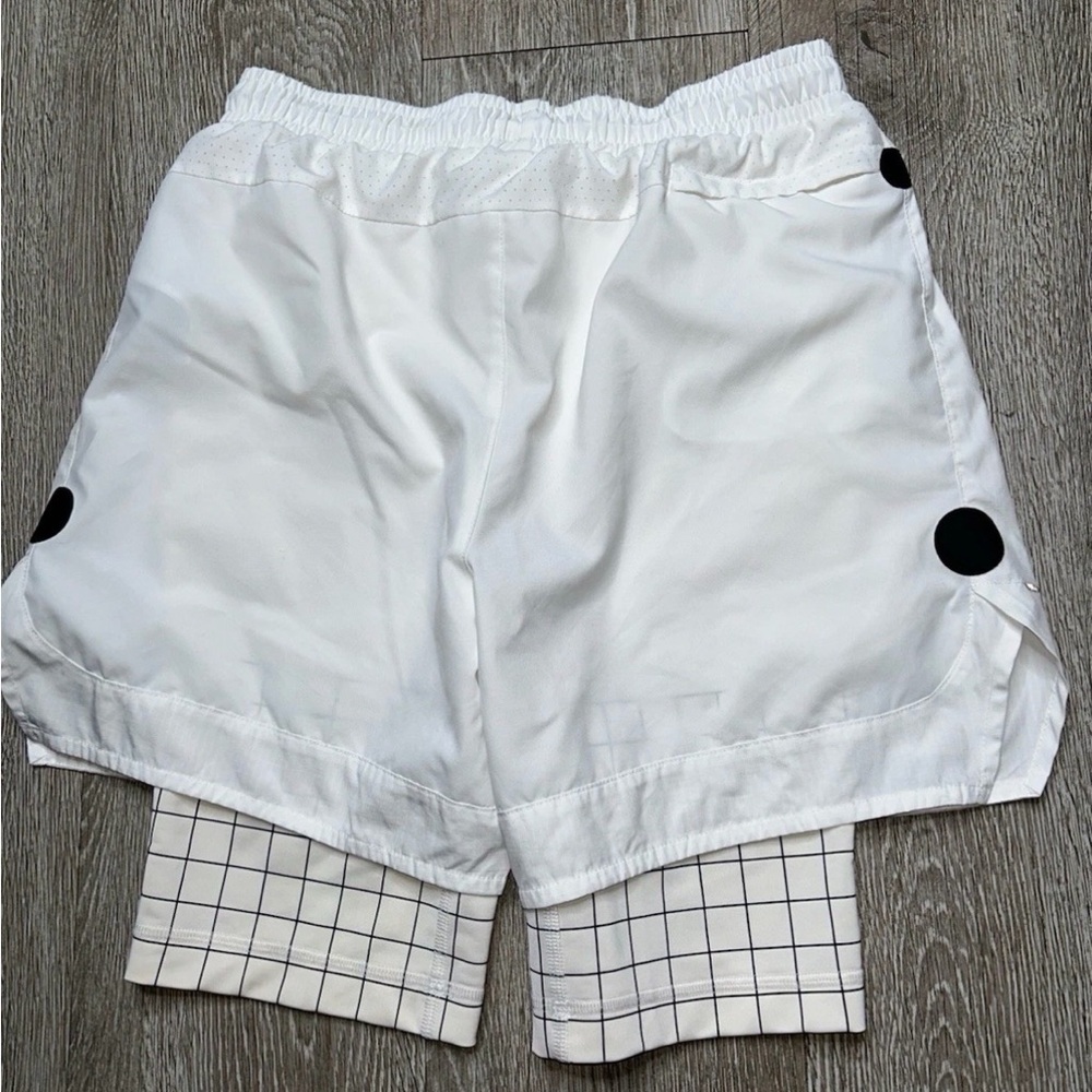 Nike X OFF White Men's White and Black Athletic Shorts - Picture 3 of 4